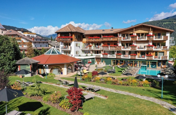 Mirabell Dolomites Hotel . Luxury Ayurveda & SPA***** - G39 O (1)