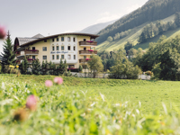 Alpin Royal Wellness Refugium ****S - Kampagnenportal Wanderung 01